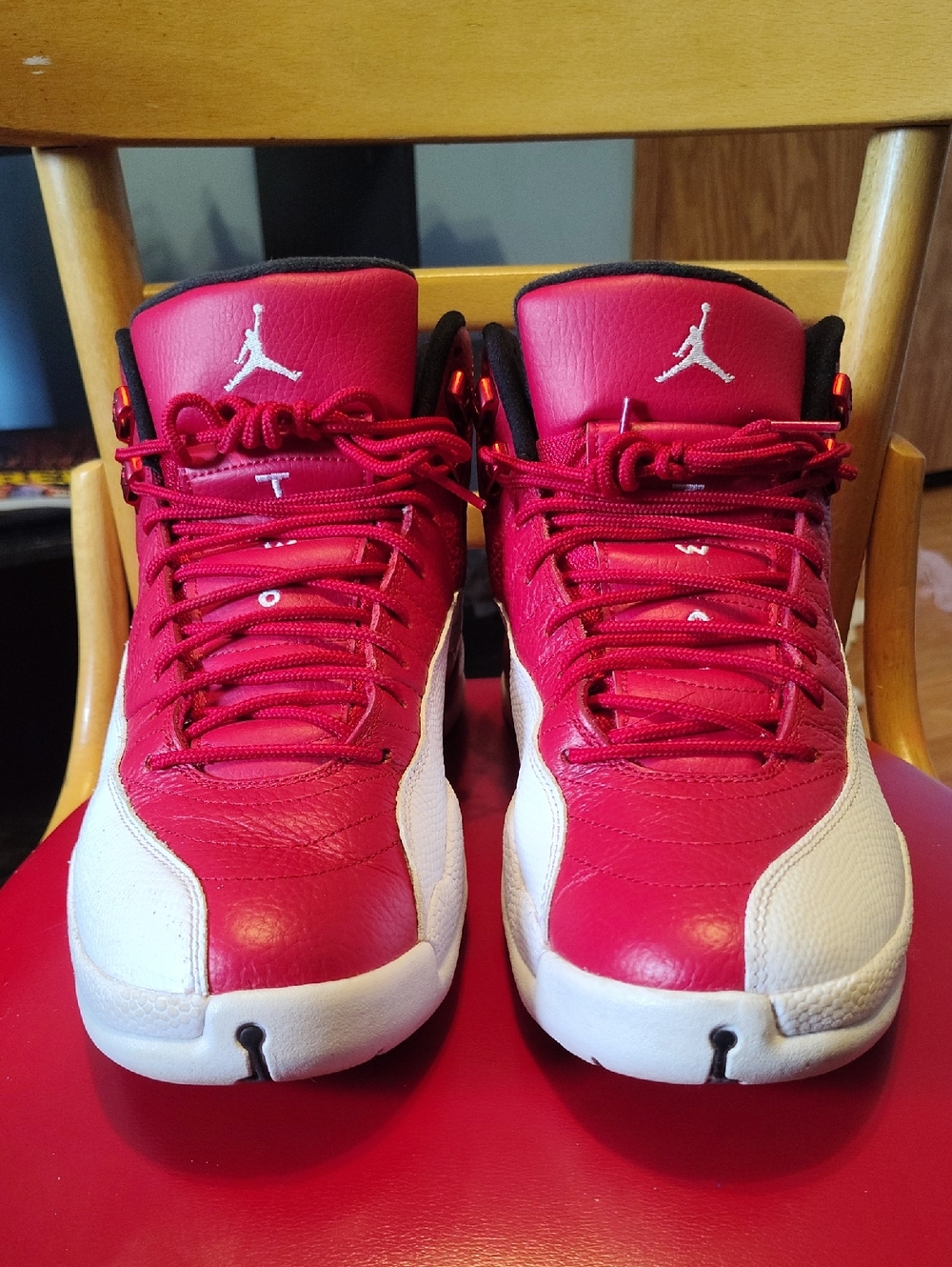 Jordan Retro 12s "GYM RED" Size 11.5M